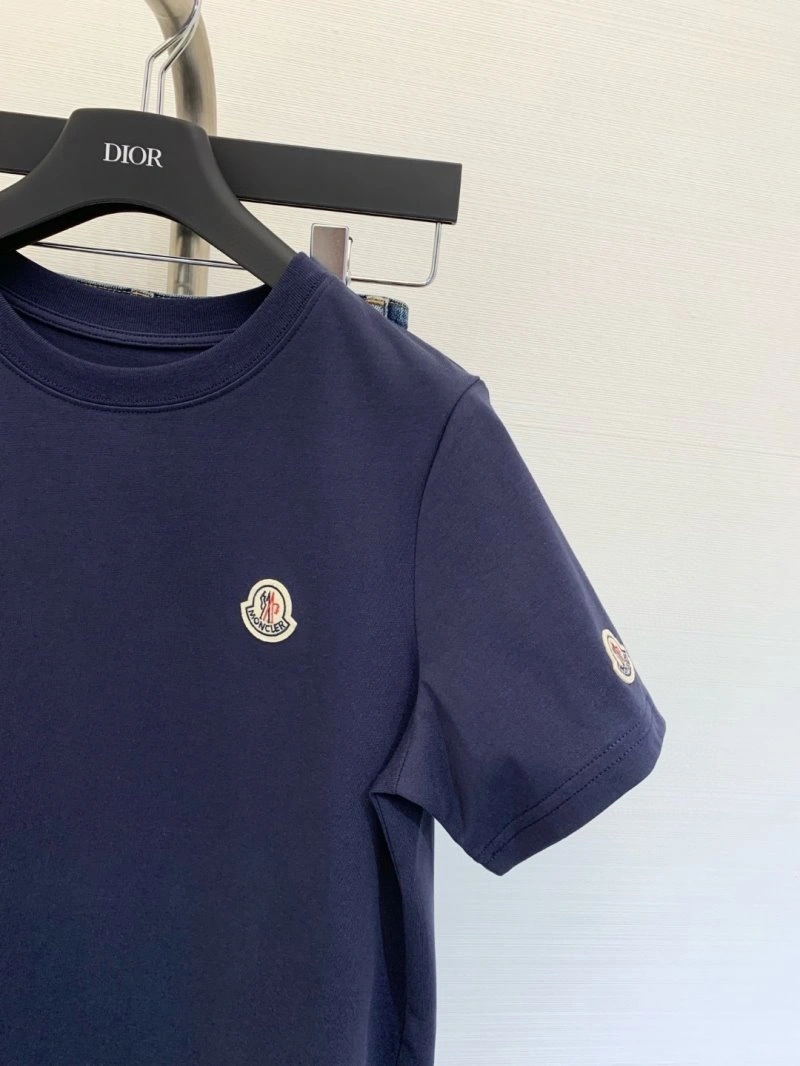 Unclassified Brand T-Shirts Attractive 147159