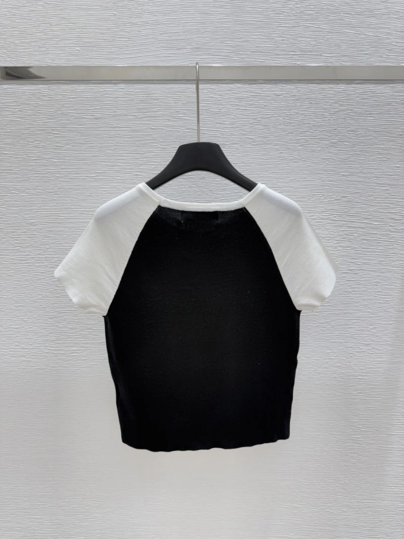 Sophisticated Unclassified Brand T-Shirts 147111
