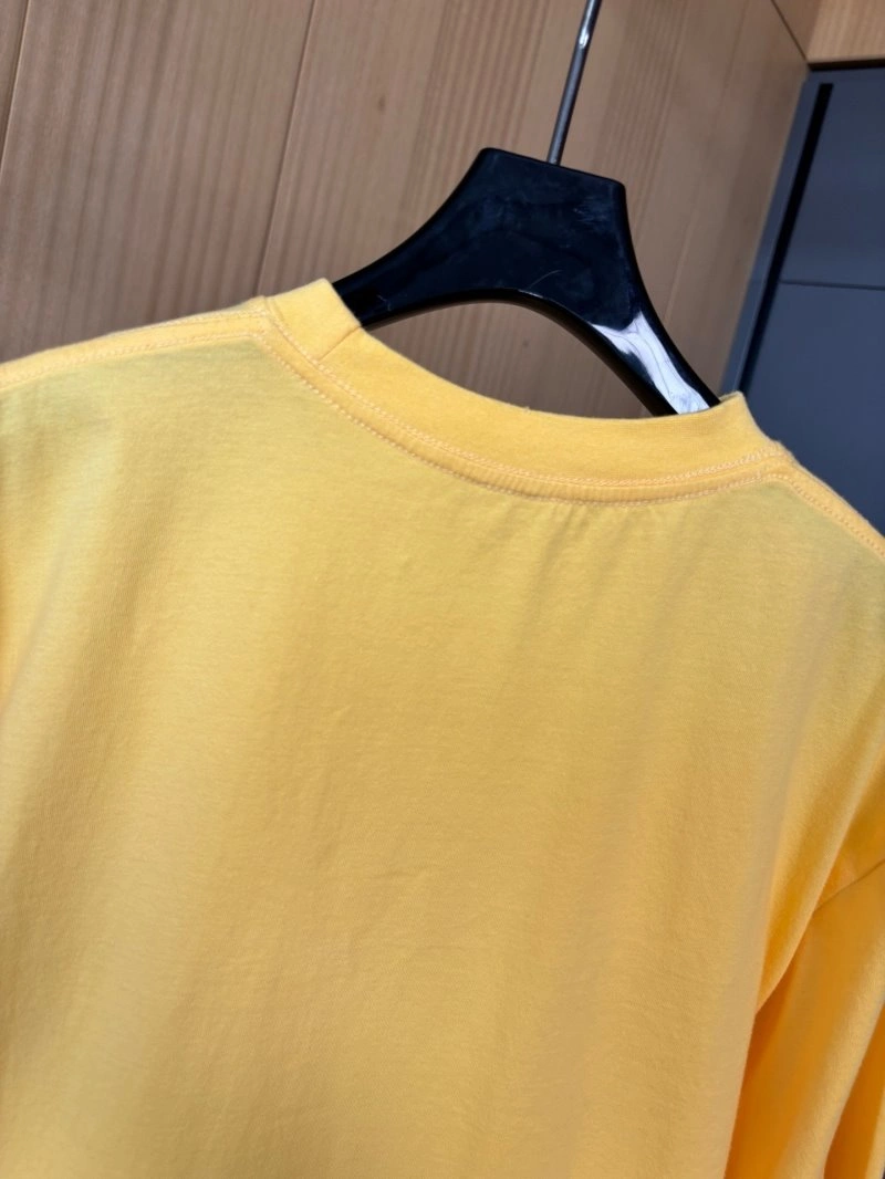 Elegant Unclassified Brand T-Shirts 147103