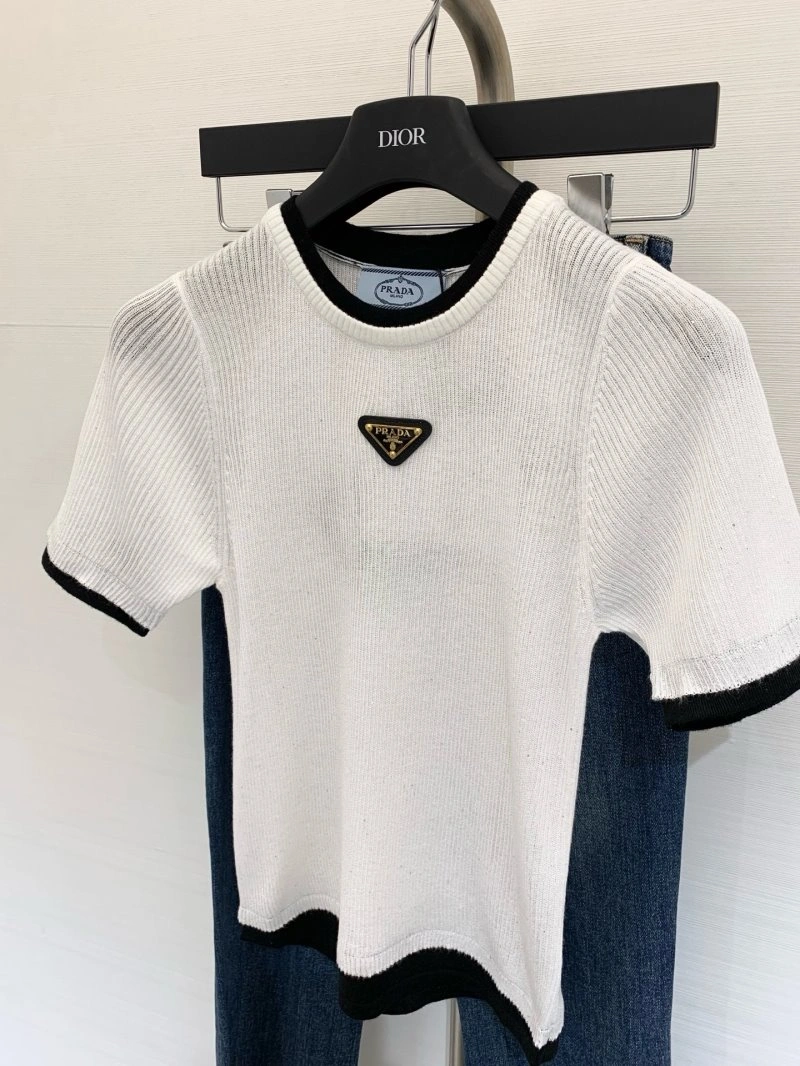 NewStyle Unclassified Brand T-Shirts 147105