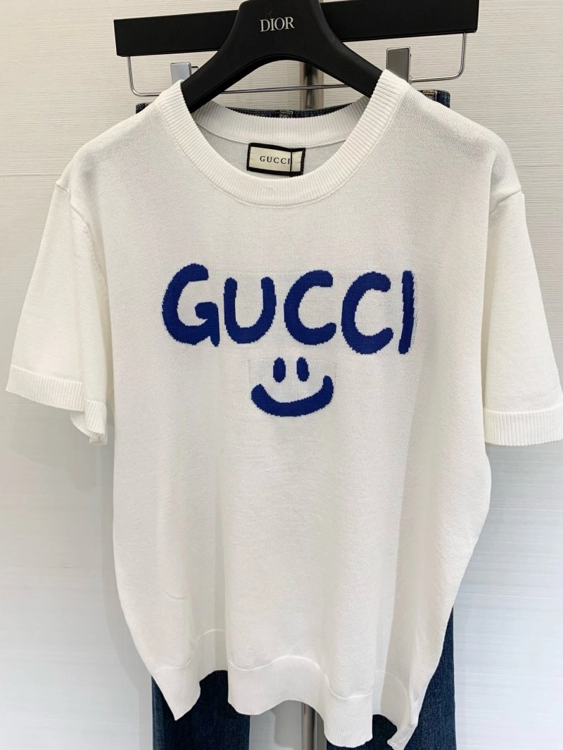 Functional Unclassified Brand T-Shirts 147100