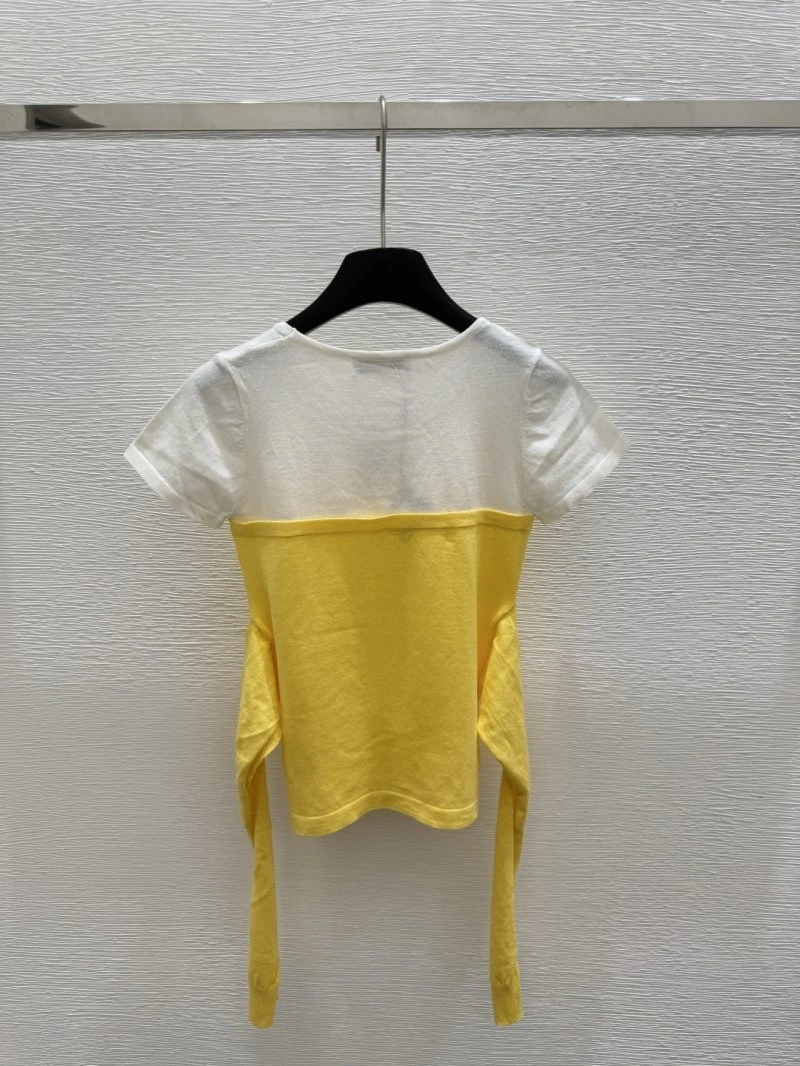 Unique Unclassified Brand T-Shirts 147095