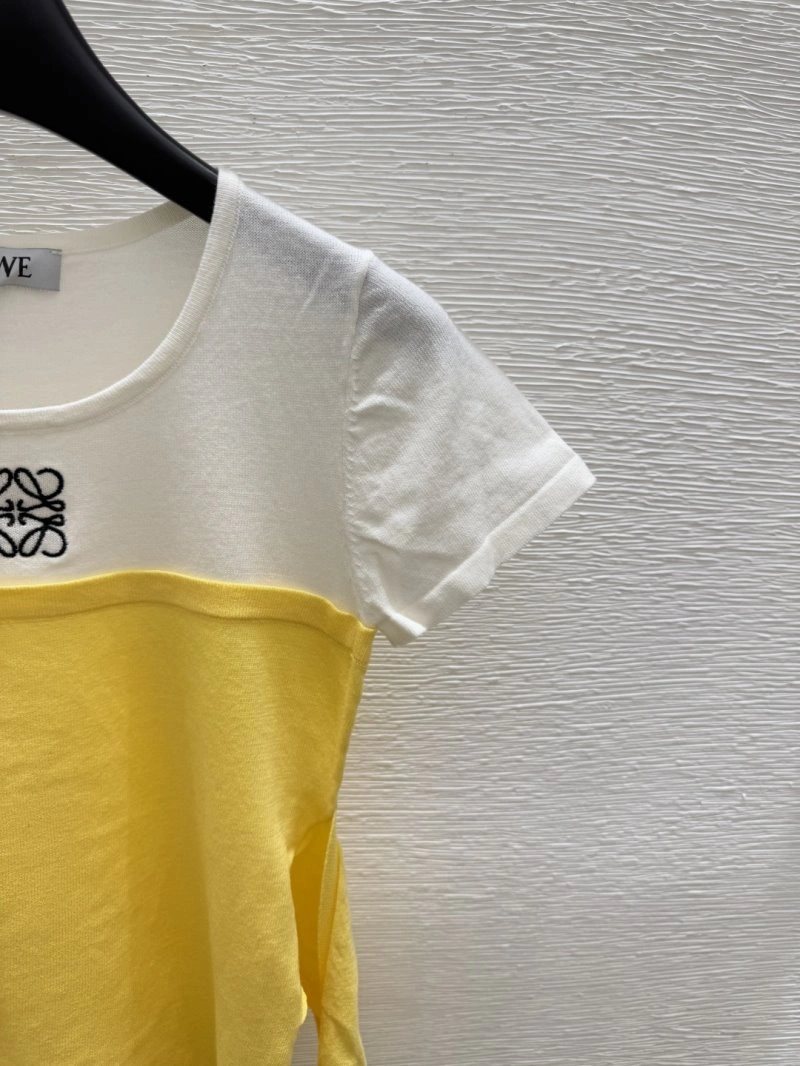 Unique Unclassified Brand T-Shirts 147095