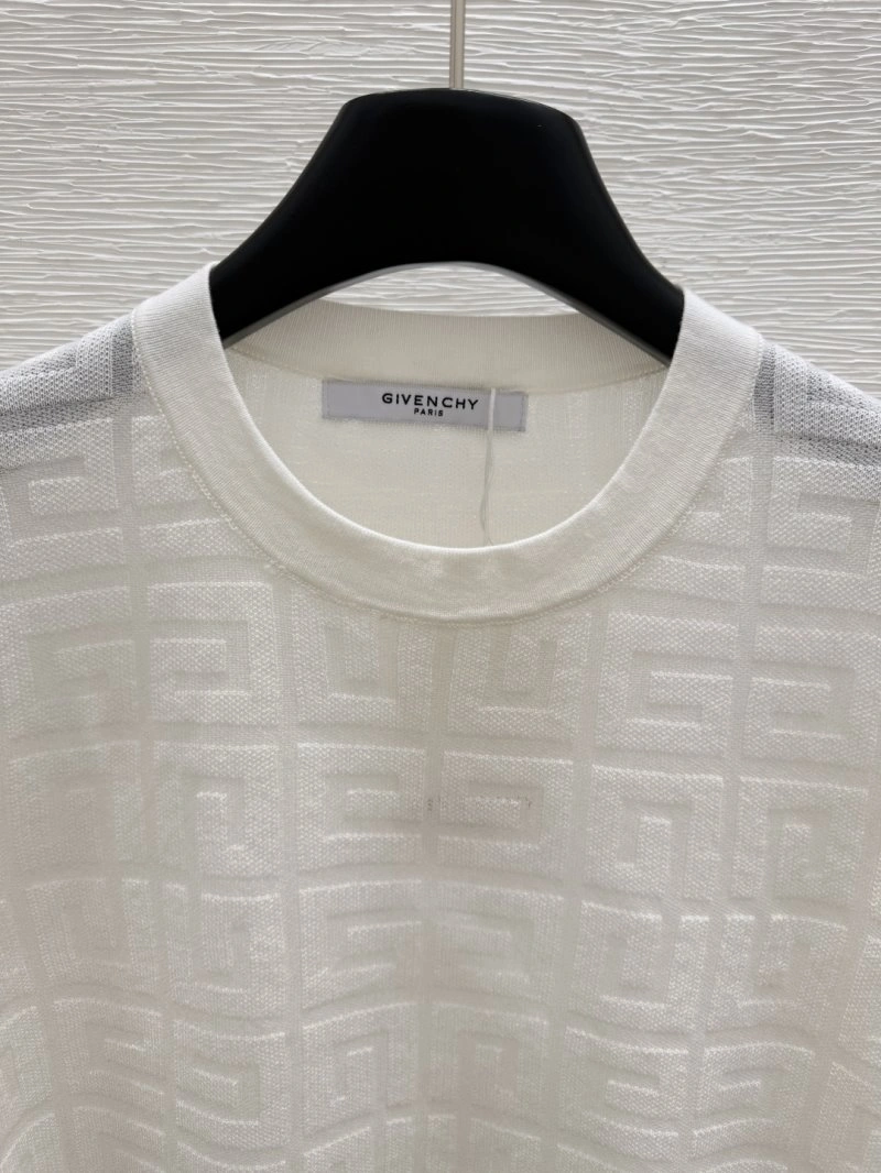 Functional Unclassified Brand T-Shirts 147091