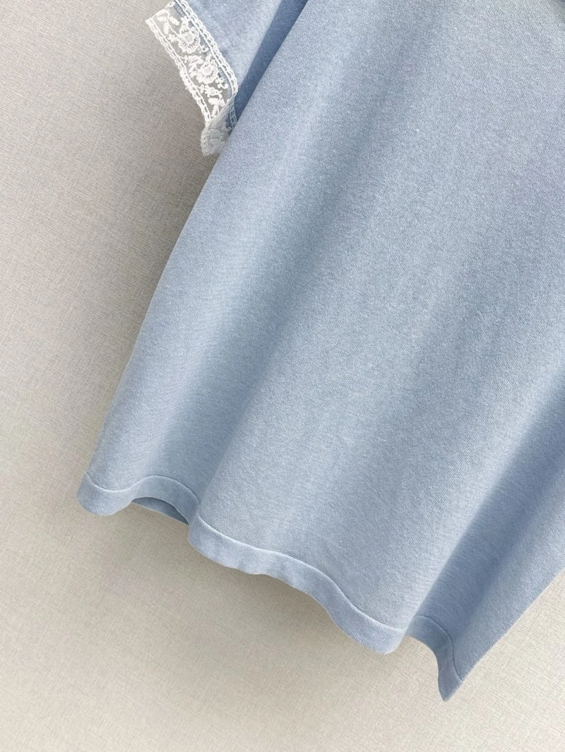 Unique Unclassified Brand T-Shirts 147083