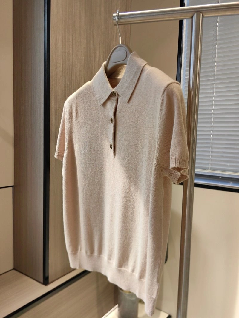 Durable Unclassified Brand T-Shirts 147069