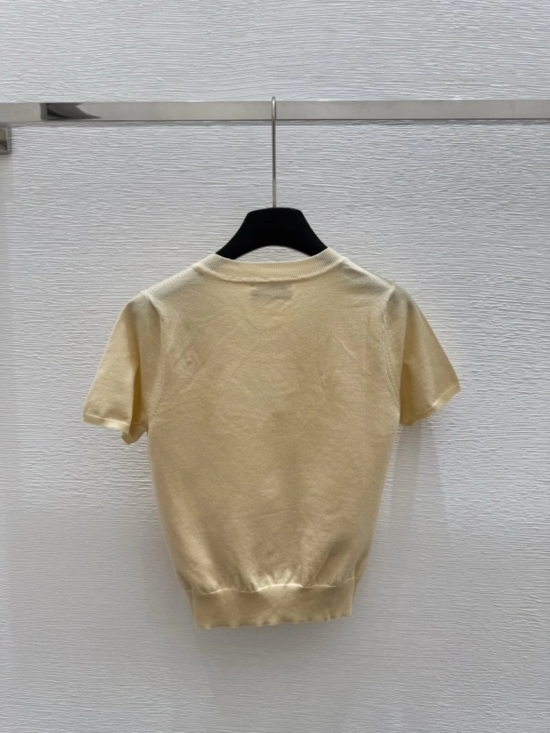 UrbanChic Unclassified Brand T-Shirts 147072