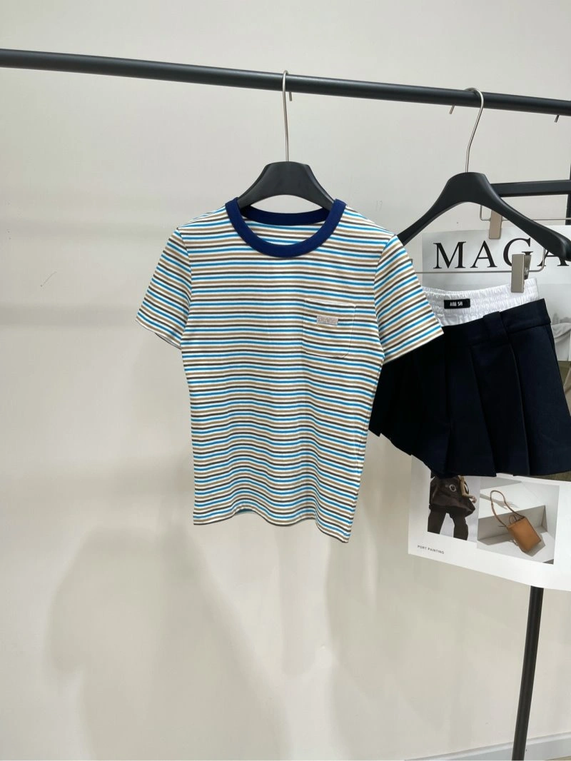 Minimalist Unclassified Brand T-Shirts 147062