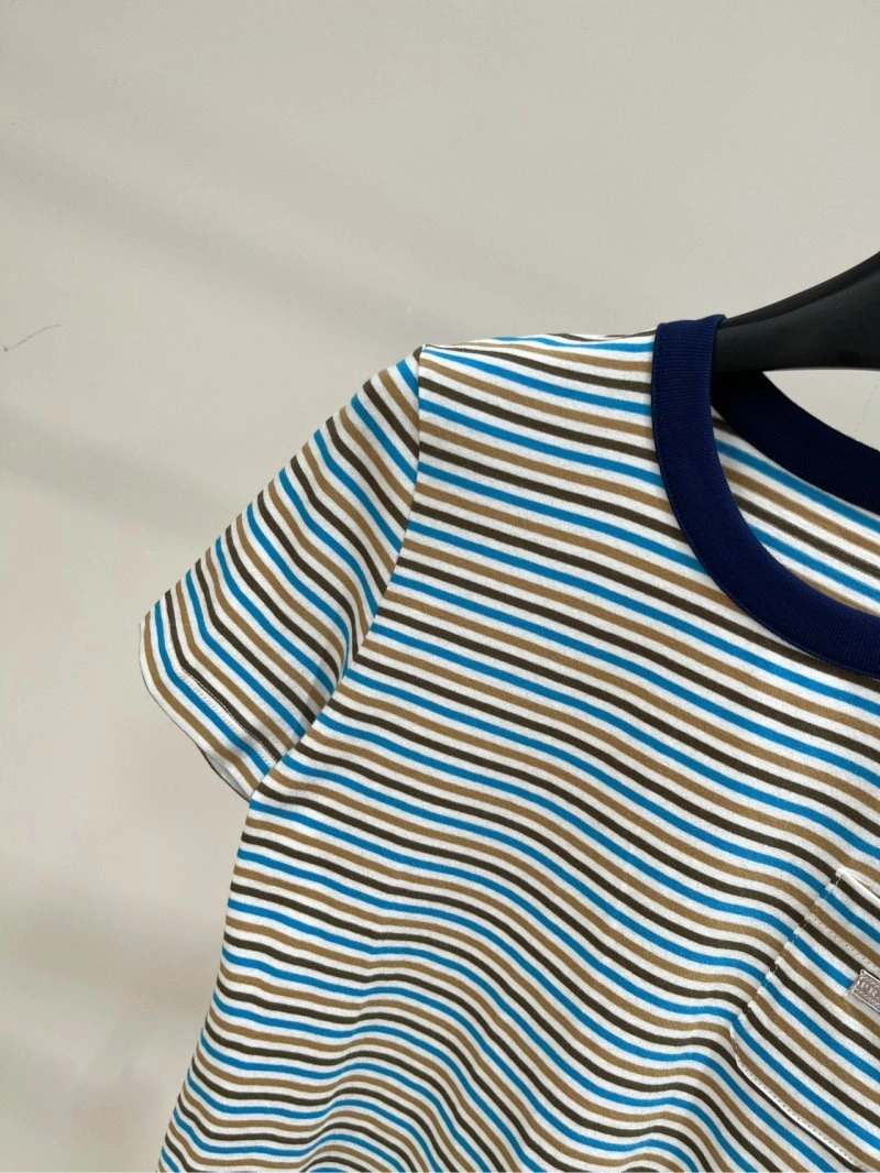 Minimalist Unclassified Brand T-Shirts 147062
