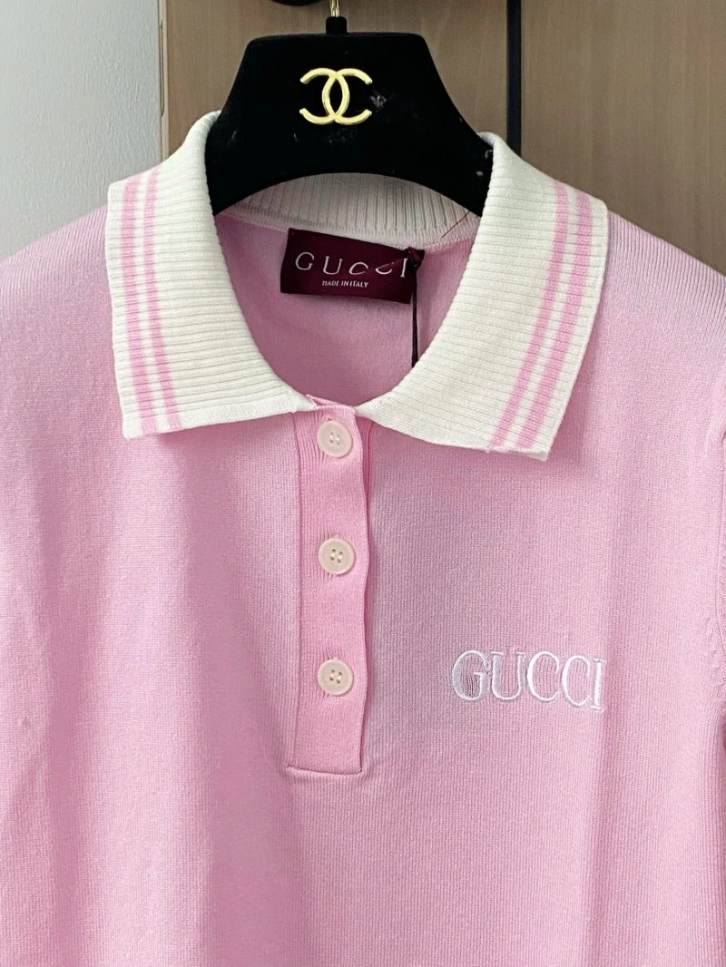 Snug Unclassified Brand T-Shirts 147057