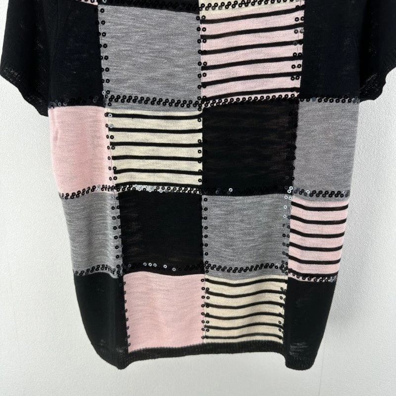 UrbanChic Unclassified Brand T-Shirts 147047