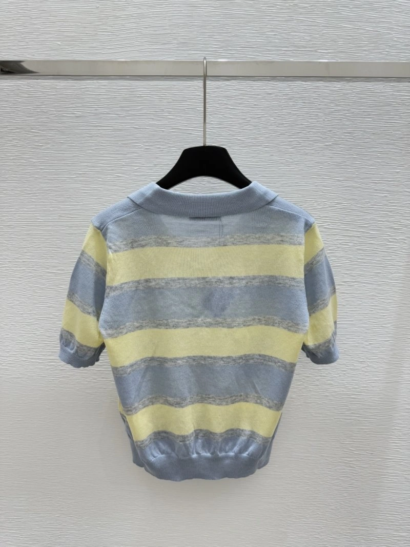 Soft Unclassified Brand T-Shirts 147035