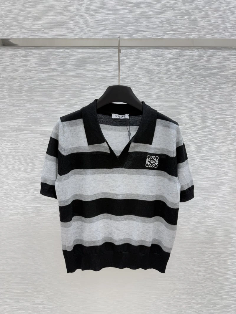 Soft Unclassified Brand T-Shirts 147035