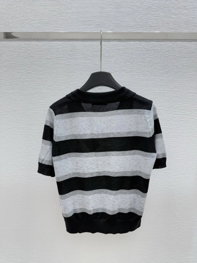 Soft Unclassified Brand T-Shirts 147035