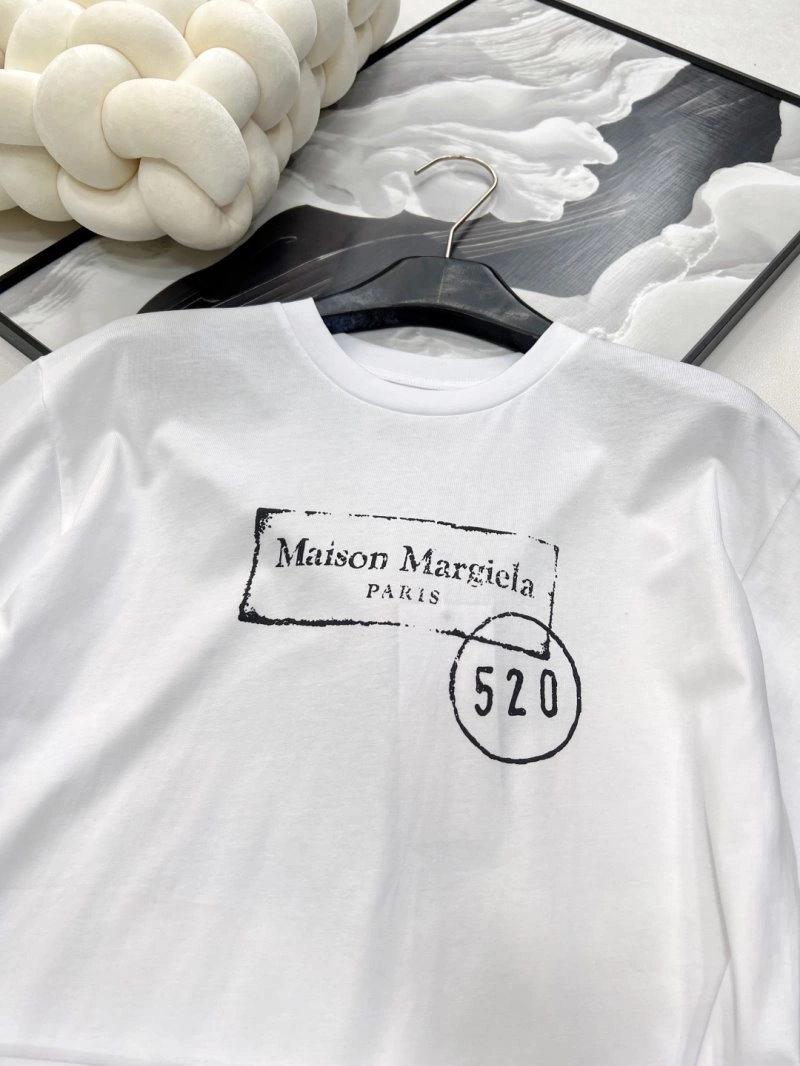 Original Unclassified Brand T-Shirts 147115