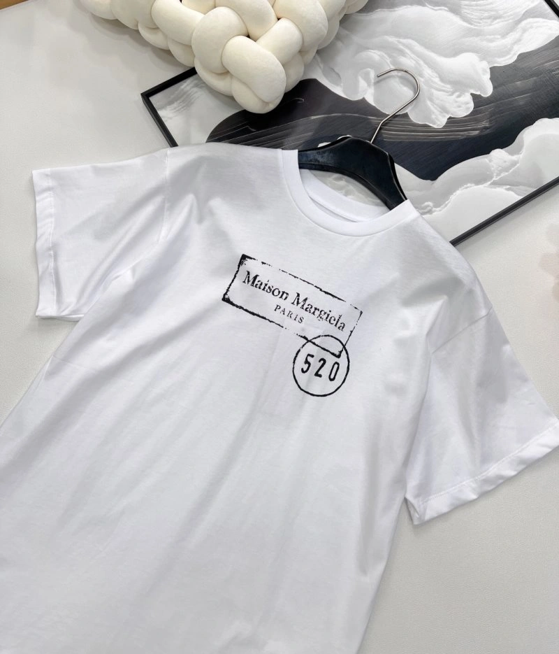 Original Unclassified Brand T-Shirts 147115