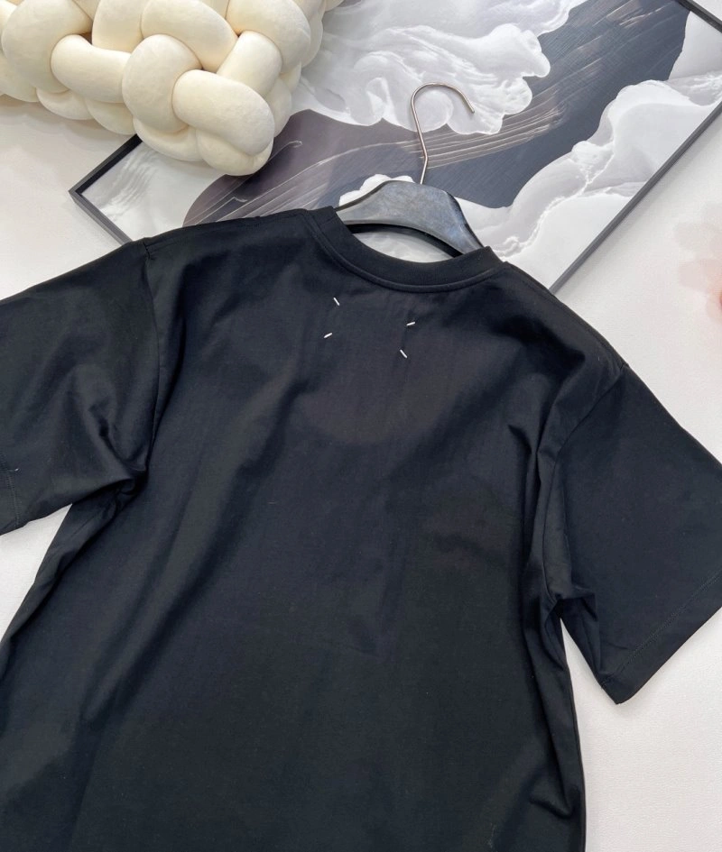Classic Unclassified Brand T-Shirts 147028