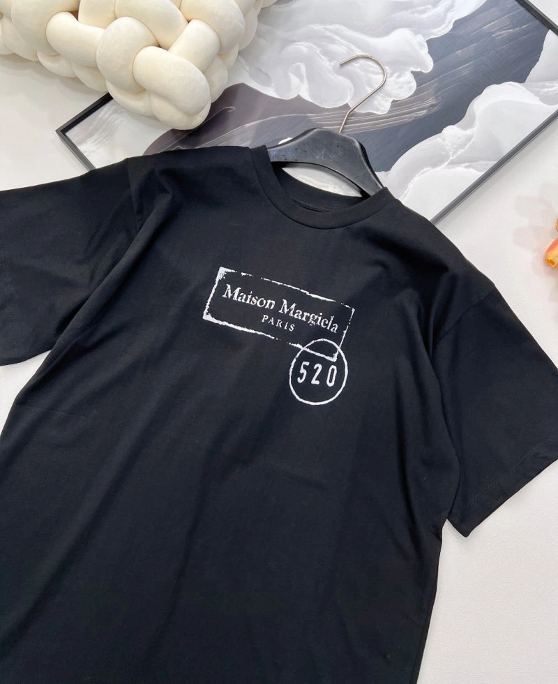 Classic Unclassified Brand T-Shirts 147028