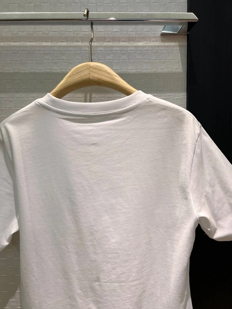 Unclassified Brand T-Shirts Seasonal 147027
