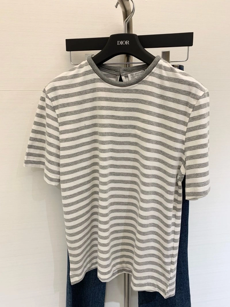 NewStyle Unclassified Brand T-Shirts 147004