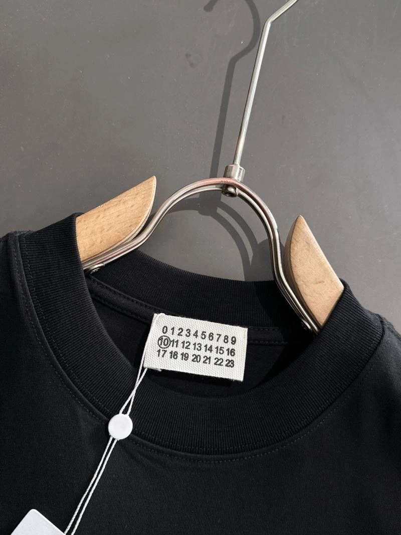 TechFriendly Unclassified Brand T-Shirts 160015