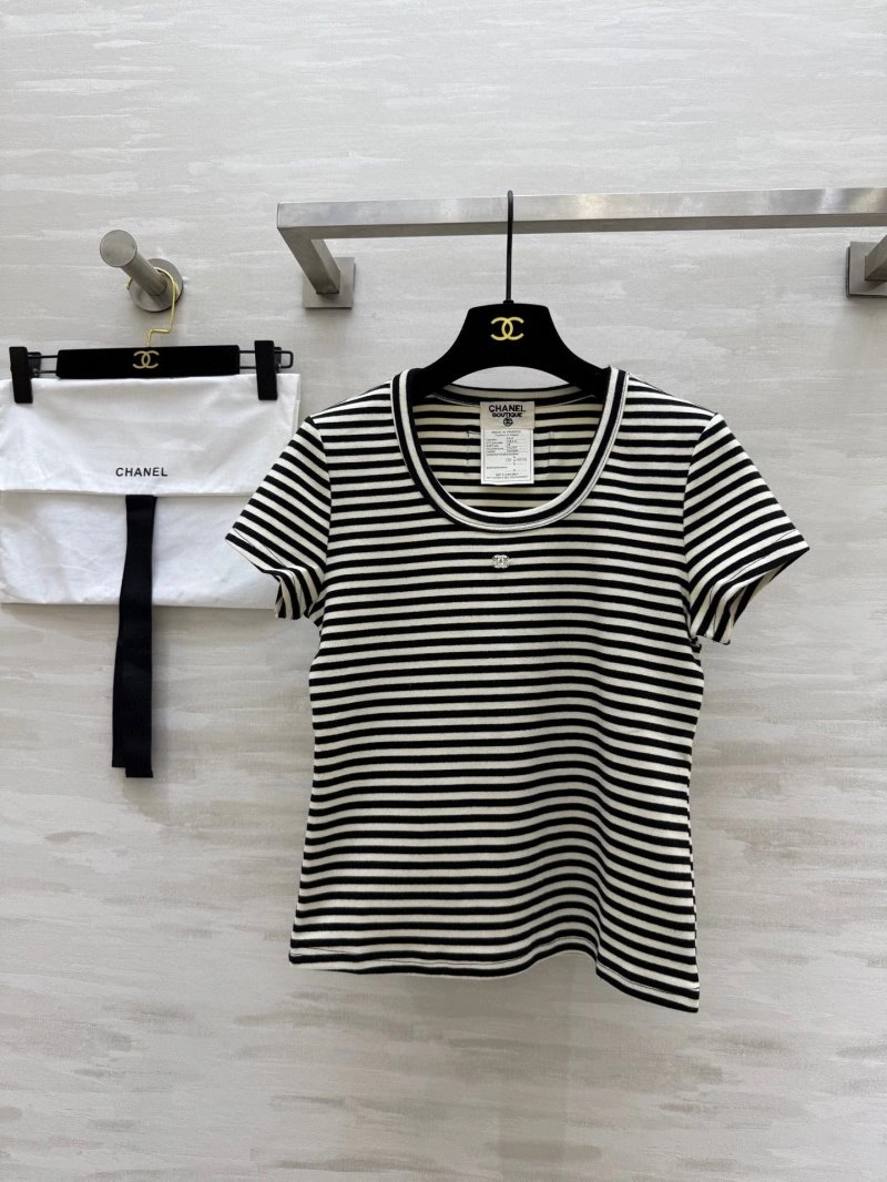SoftTouch Unclassified Brand T-Shirts 153514