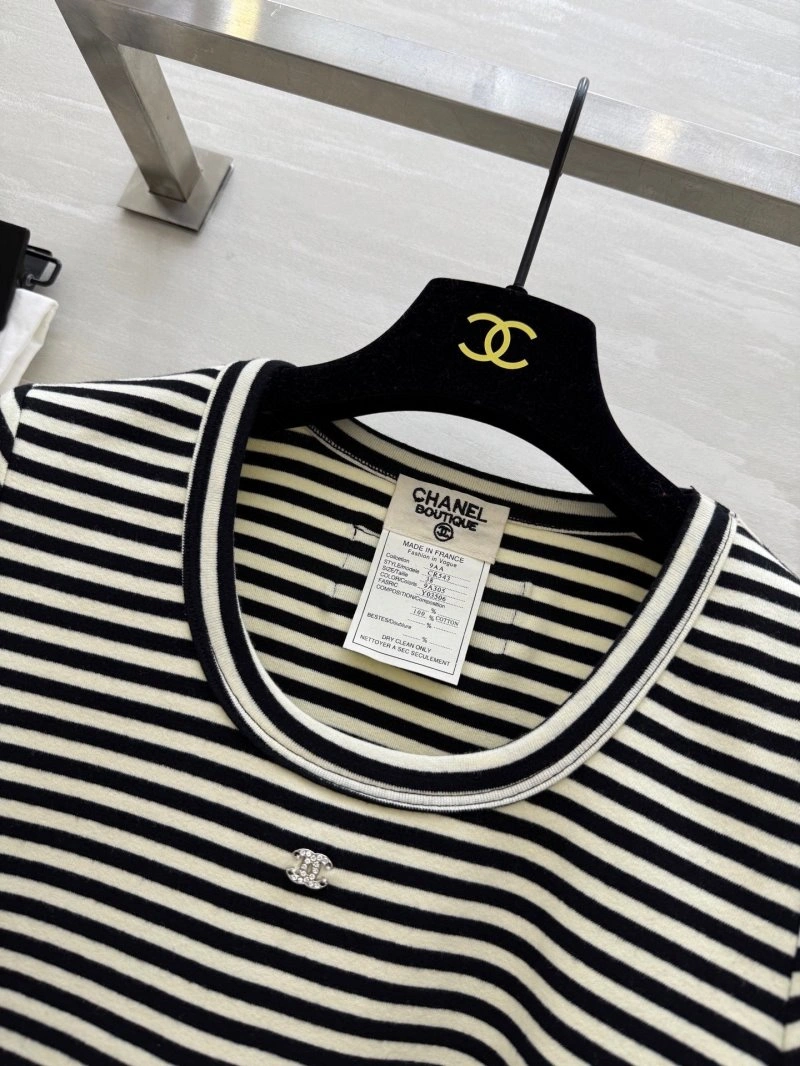 SoftTouch Unclassified Brand T-Shirts 153514