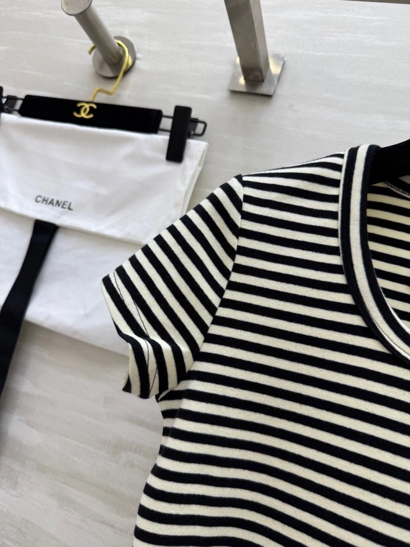 SoftTouch Unclassified Brand T-Shirts 153514