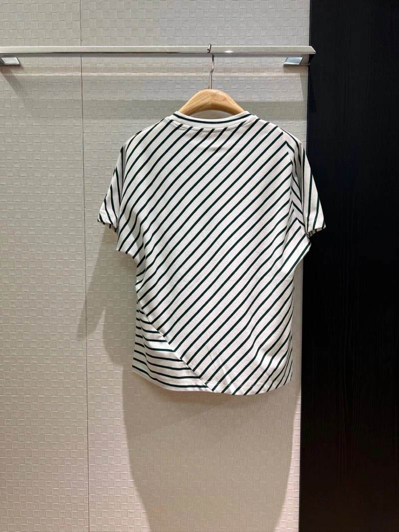 Cozy Unclassified Brand T-Shirts 153490