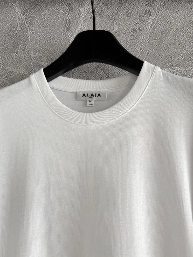 Youthful Unclassified Brand T-Shirts 153489