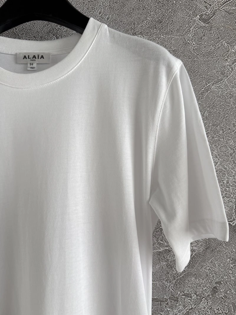 Youthful Unclassified Brand T-Shirts 153489