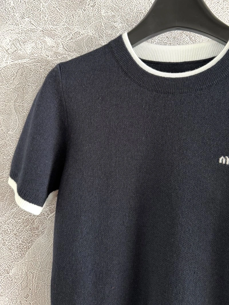 Classic Unclassified Brand T-Shirts 153497