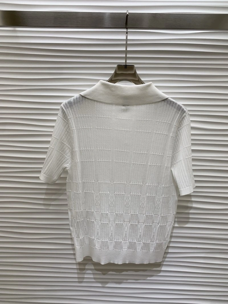 Resilient Unclassified Brand T-Shirts 153483