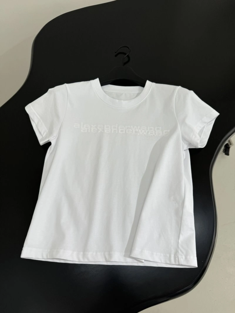 TravelReady Unclassified Brand T-Shirts 153476