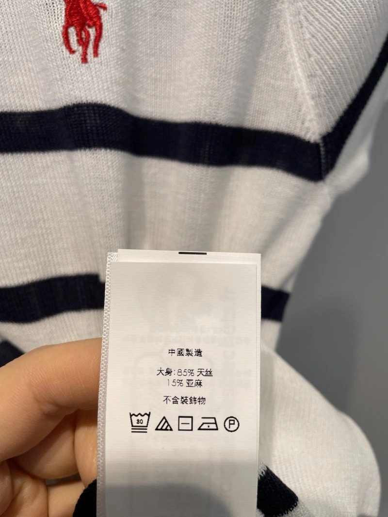 TravelReady Unclassified Brand T-Shirts 153452