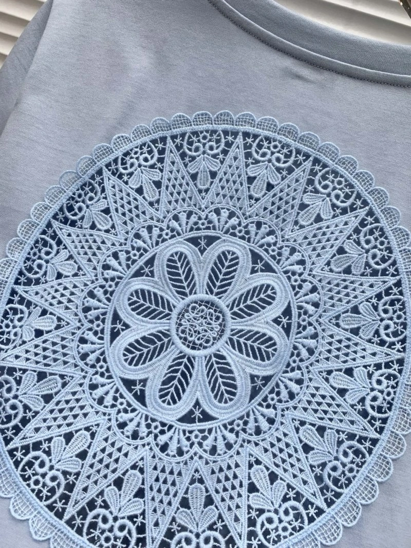 Sophisticated Unclassified Brand T-Shirts 153450