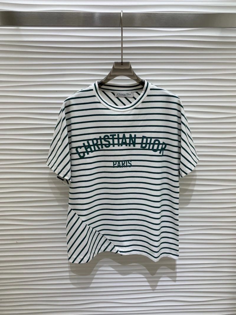 Compact Unclassified Brand T-Shirts 153461