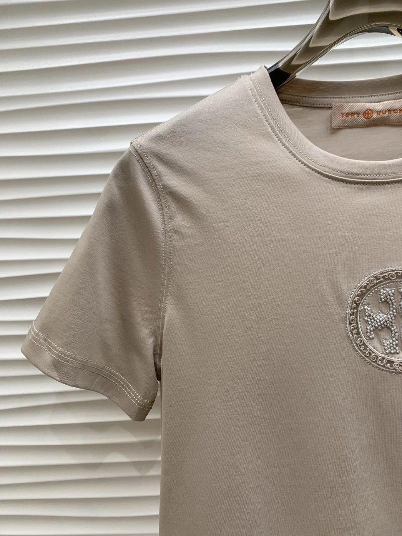 Minimalist Unclassified Brand T-Shirts 153441