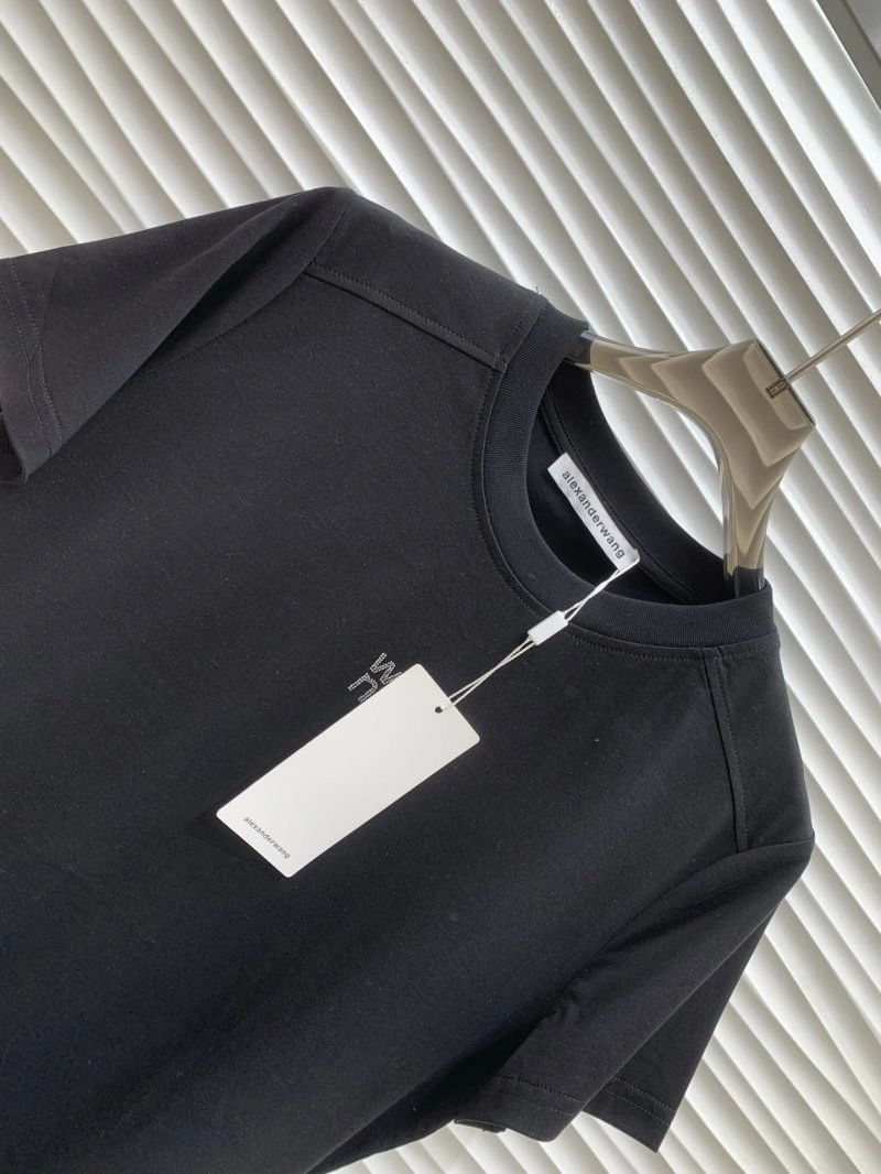 ModernLook Unclassified Brand T-Shirts 153439