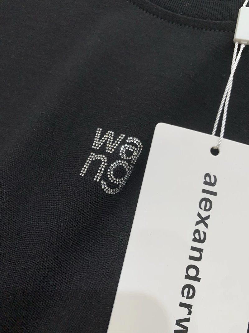 ModernLook Unclassified Brand T-Shirts 153439