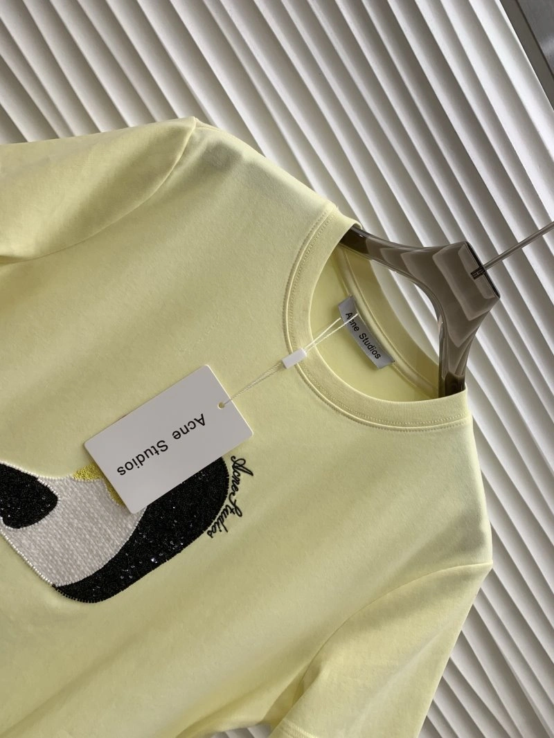 Sporty Unclassified Brand T-Shirts 153446