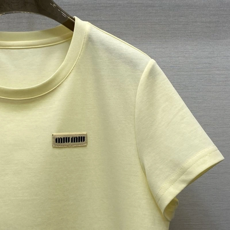 RelaxedFit Unclassified Brand T-Shirts 153436