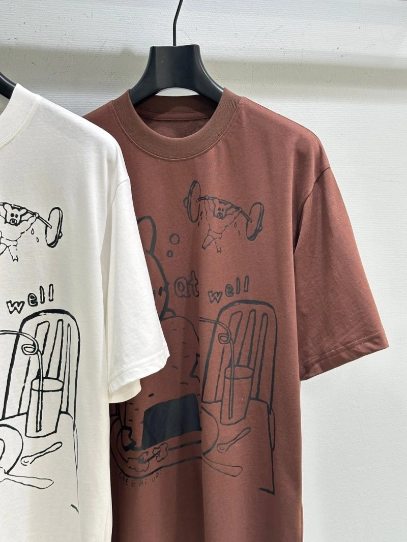 Vibrant Unclassified Brand T-Shirts 153429