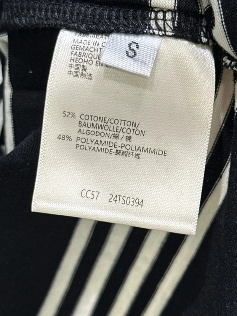 Sleek Unclassified Brand T-Shirts 153420