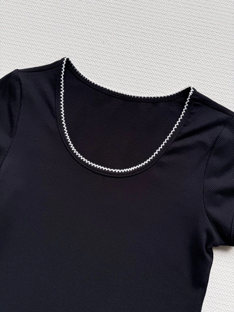 Unique Unclassified Brand T-Shirts 153426