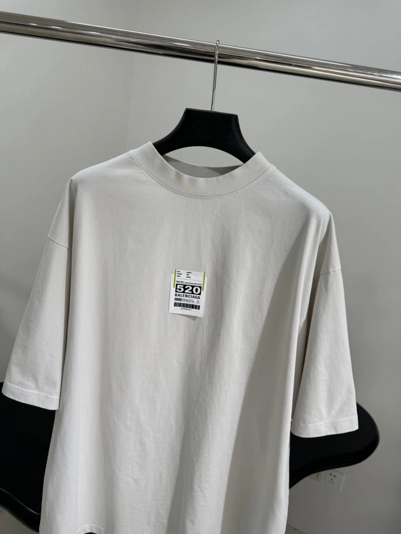 Youthful Unclassified Brand T-Shirts 153381