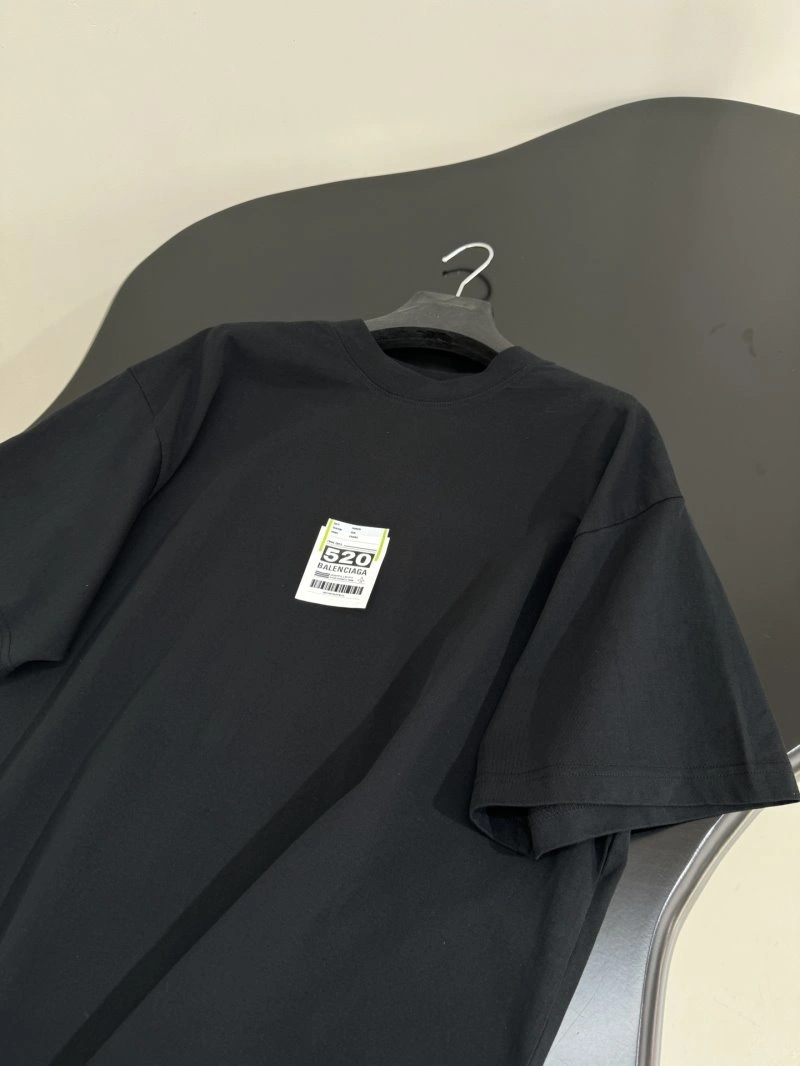 Fashionable Unclassified Brand T-Shirts 153379