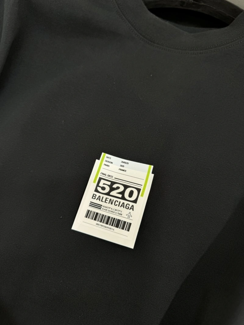 Fashionable Unclassified Brand T-Shirts 153379