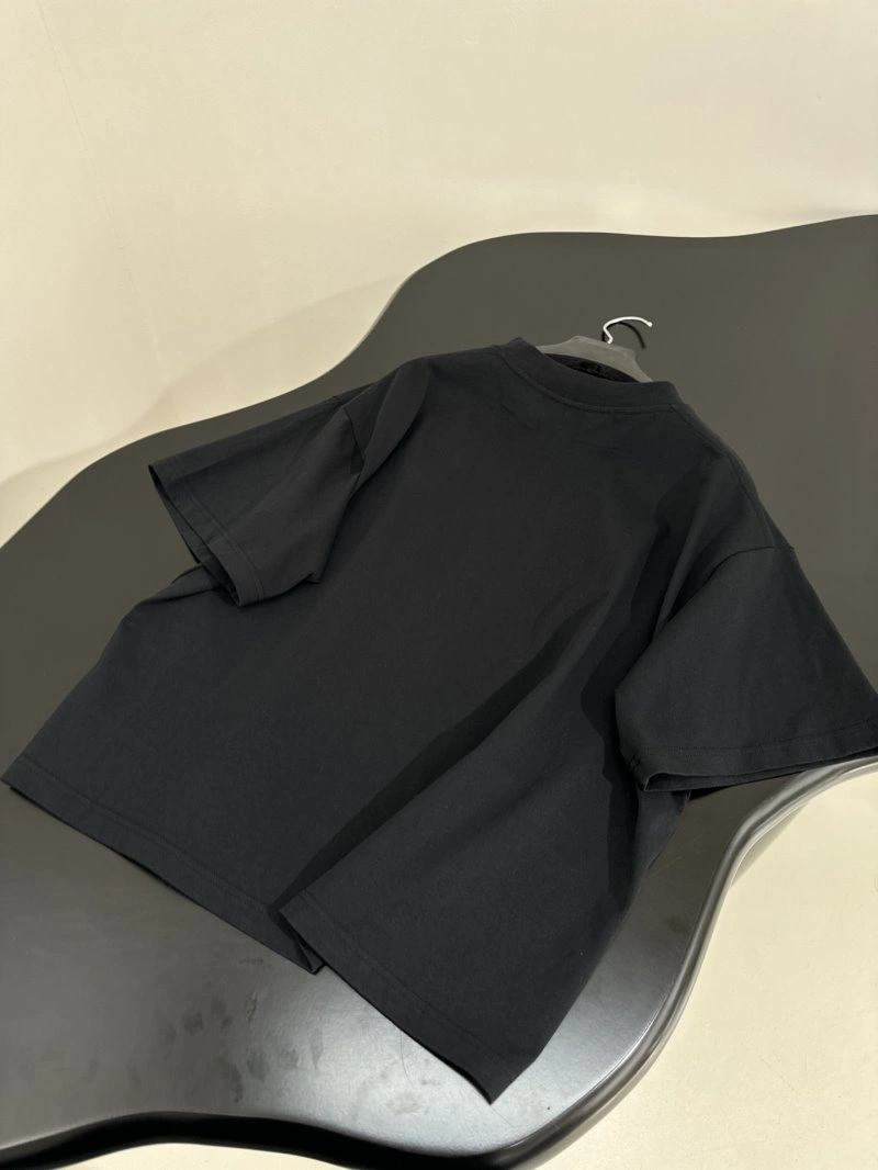 Fashionable Unclassified Brand T-Shirts 153379