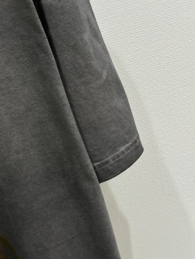 Tailored Unclassified Brand T-Shirts 153368